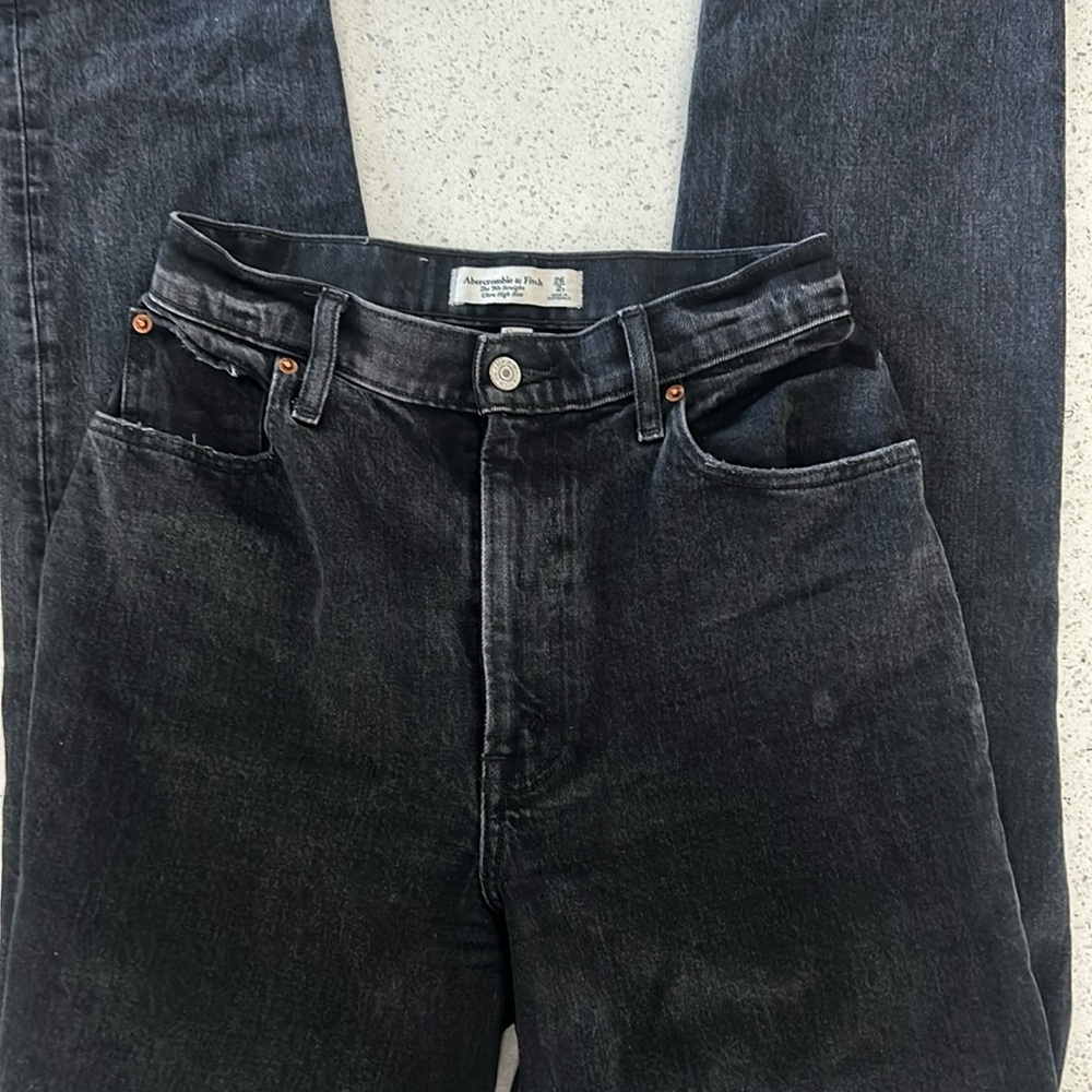 Abercrombie 90s straight ultra high rise curve love jeans
